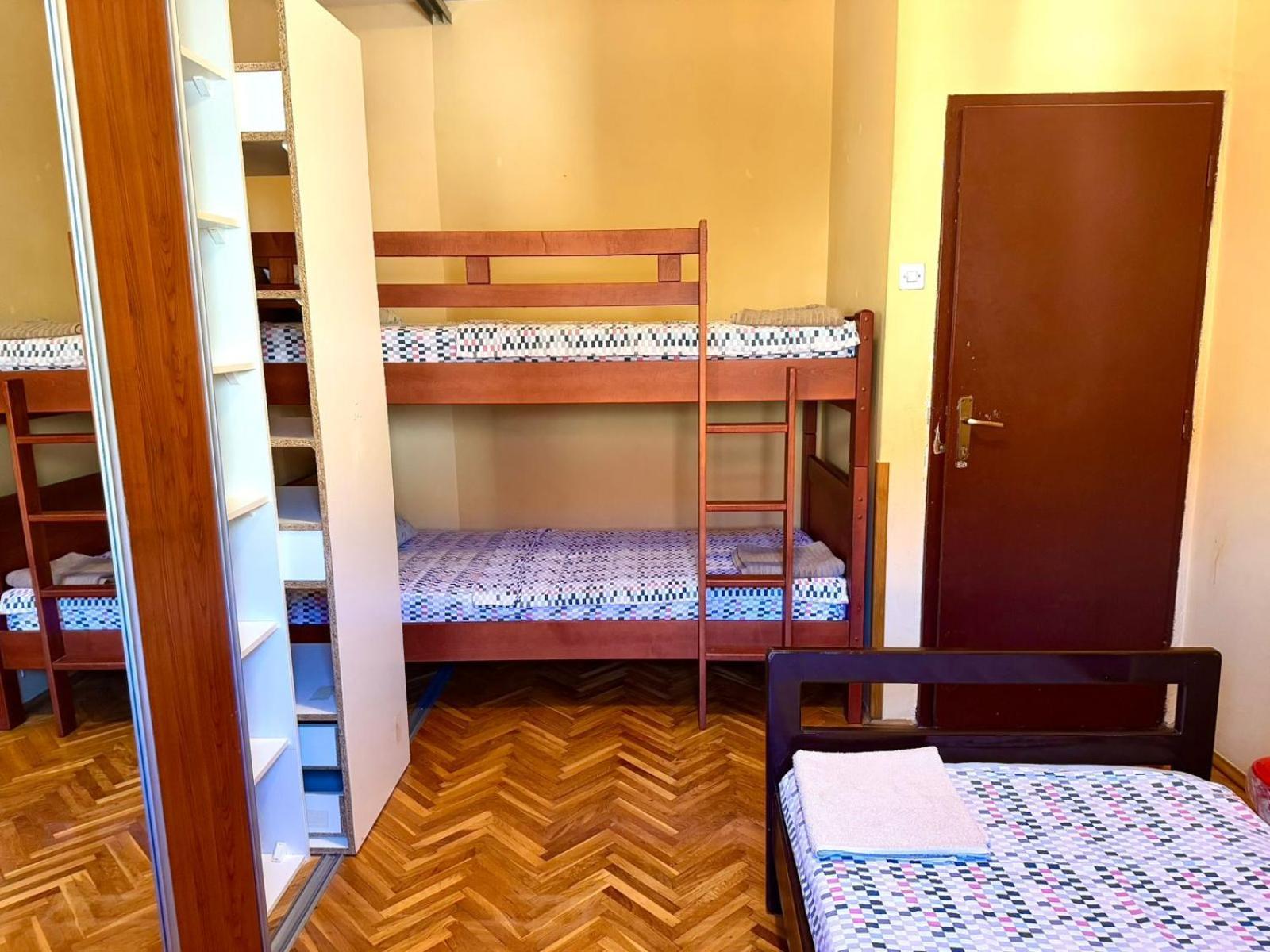 Kotorhostelito エクステリア 写真